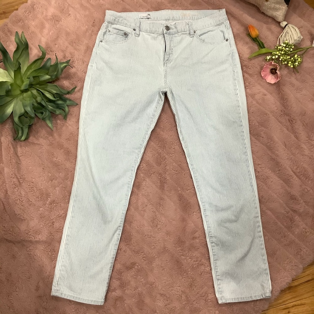 GAP Railroad Stripe Girlfriend Jeans Size 30r